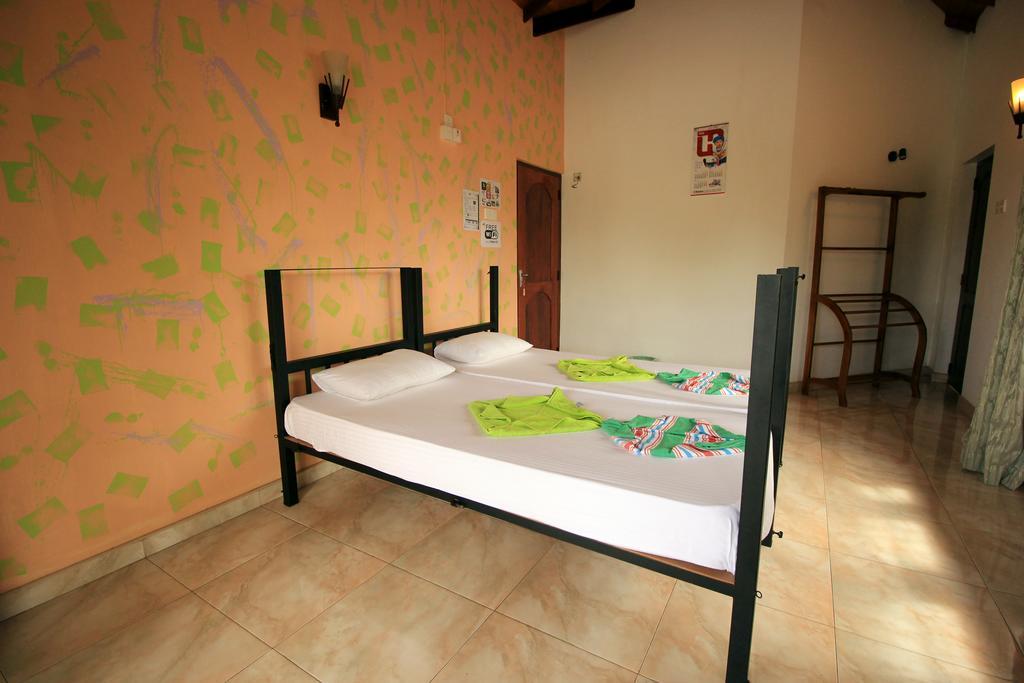 Flipflop Hostel Negombo Kültér fotó