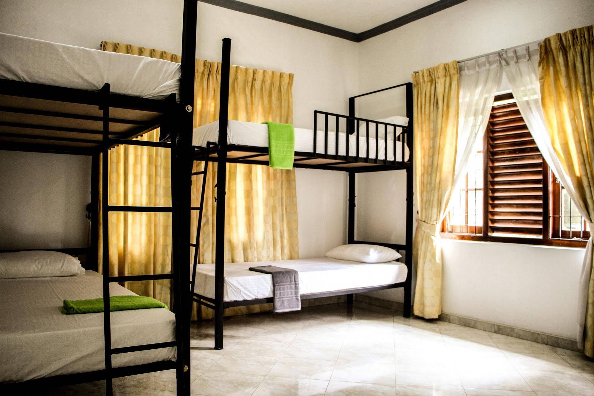 Flipflop Hostel Negombo Kültér fotó