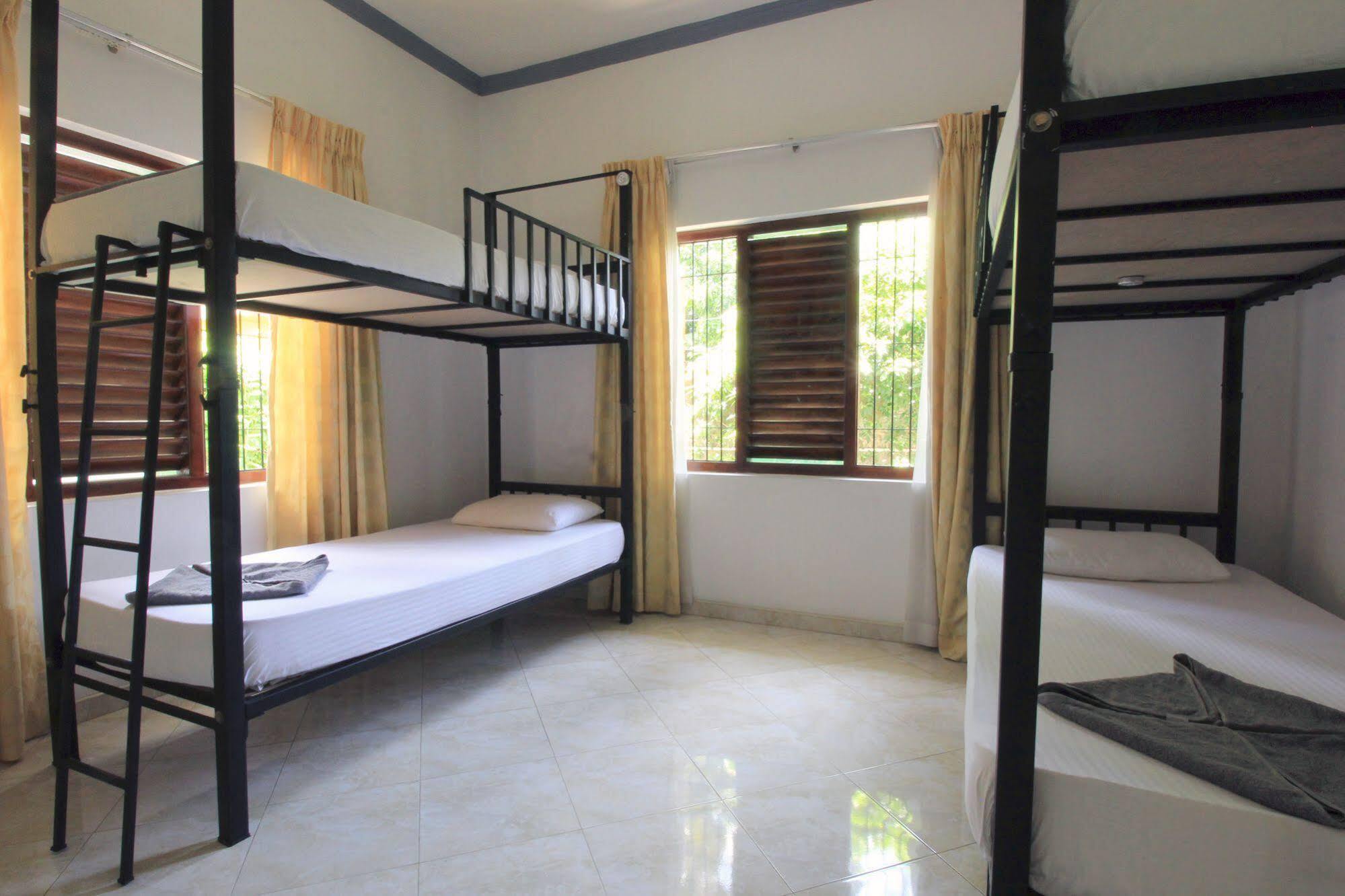 Flipflop Hostel Negombo Kültér fotó