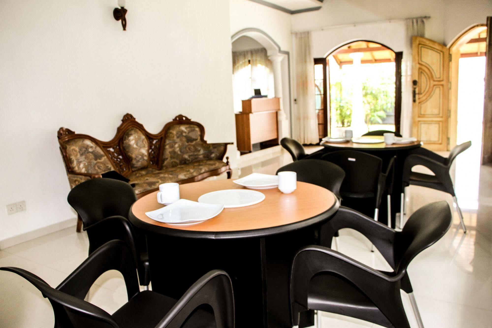 Flipflop Hostel Negombo Kültér fotó